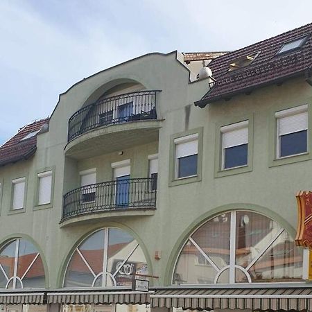 Apartman Andrea 빈코브치 외부 사진
